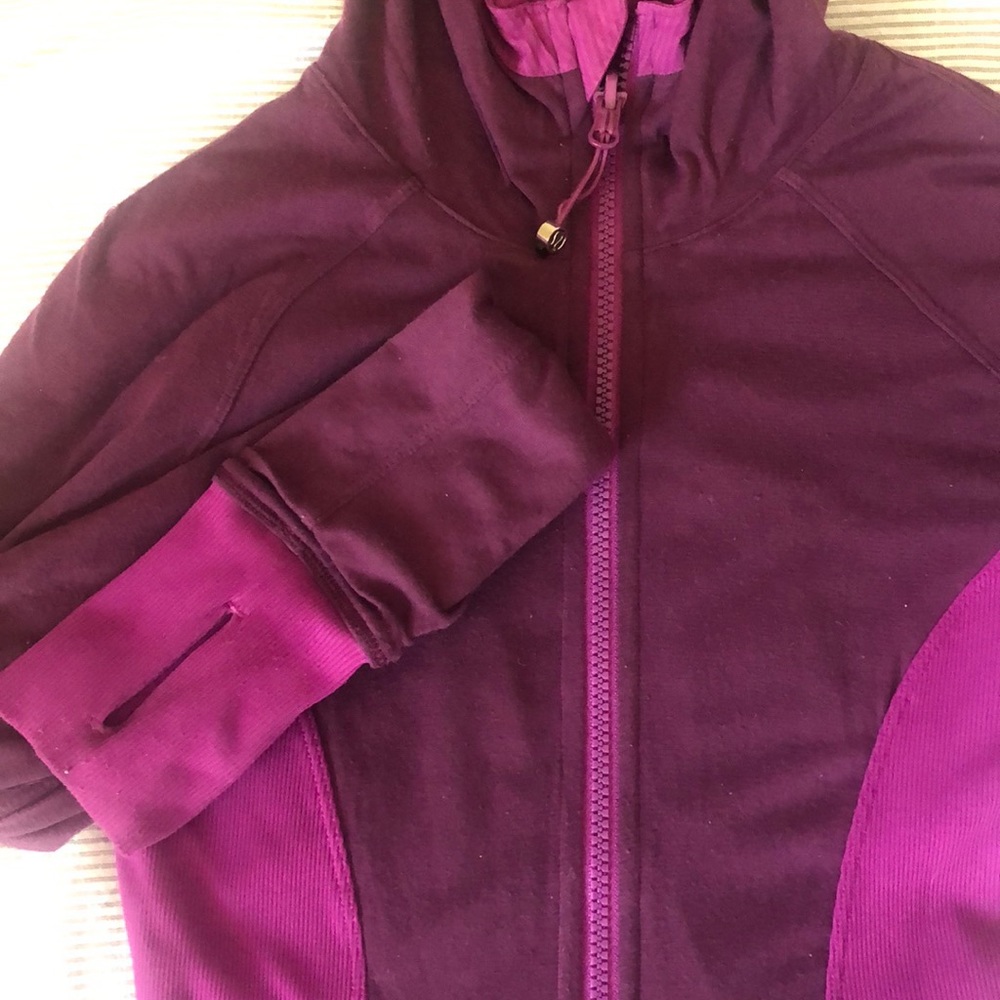 LULULEMON workout jacket!! - Picture 8 of 11